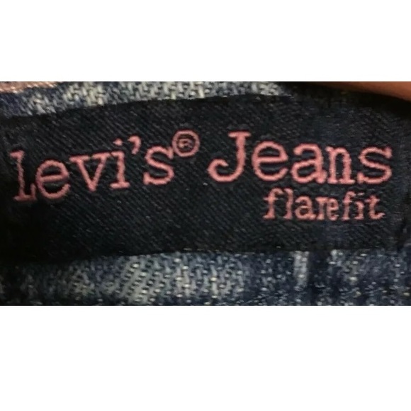 Girls size 4t Levi’s flare fit jeans w/ NWT tank - Picture 6 of 8